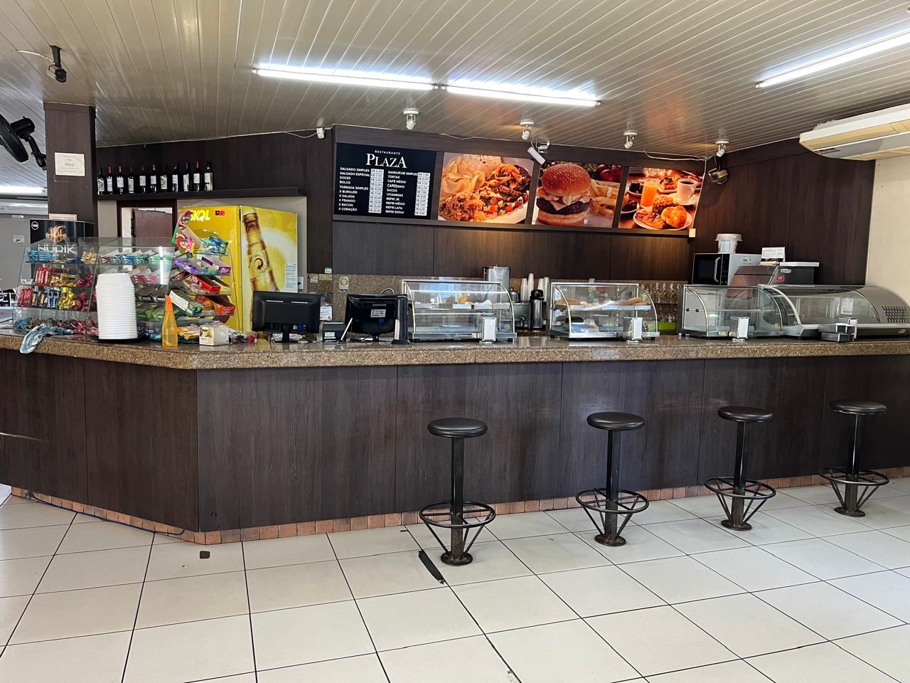Buffet do Restaurante e Lanchonete Plaza servido no almoço em Araranguá